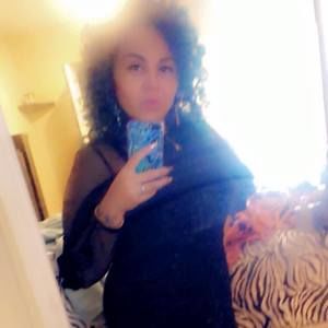 Meet your Posher, Mora